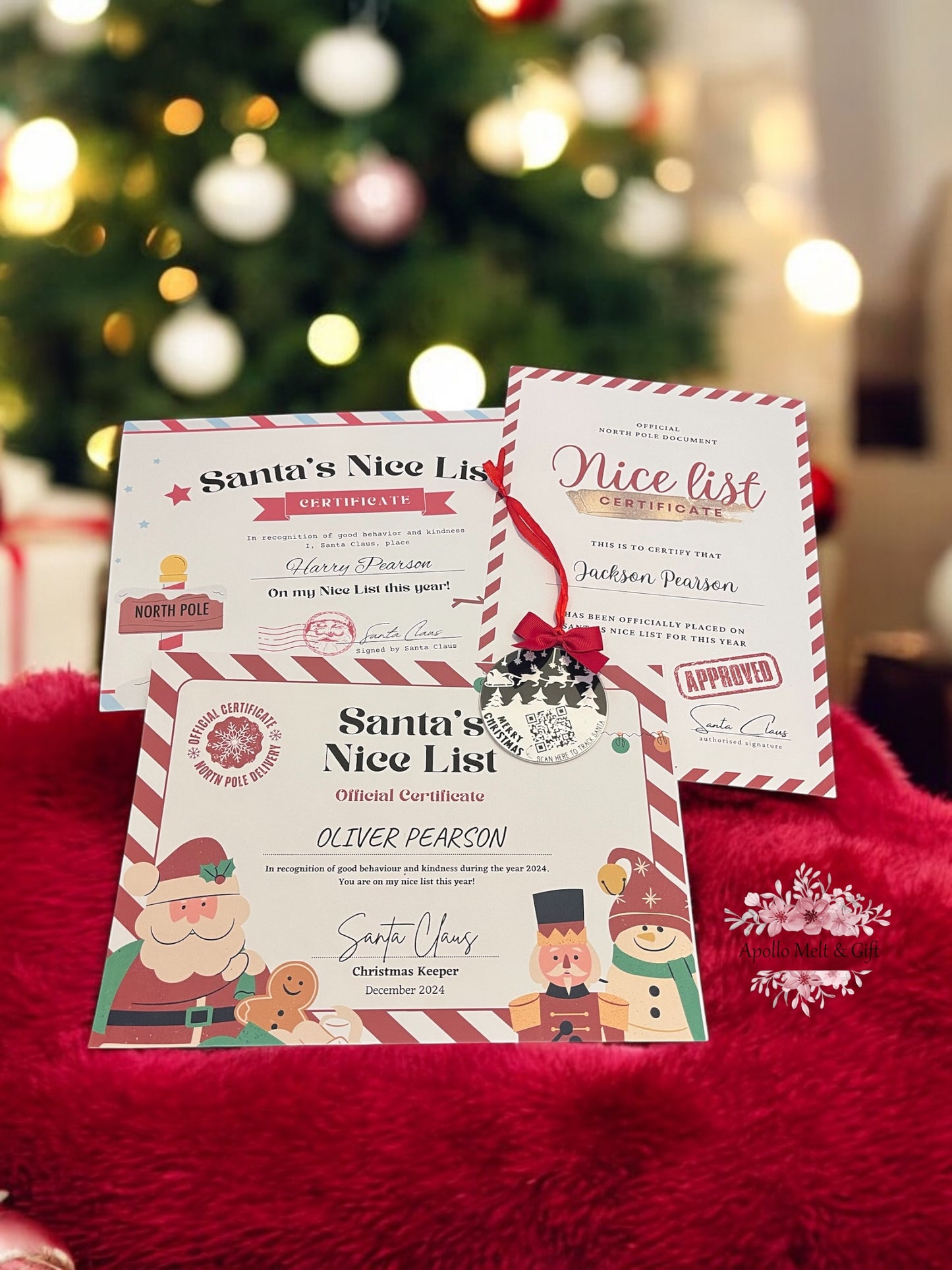 Track Santa Flat Bauble + free certificate